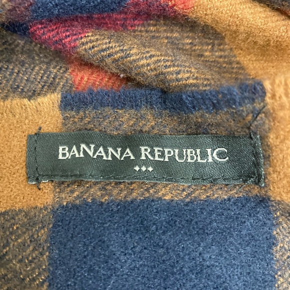 Banana Republic Plaid Scarf in Orange Plaid - Picture 5 of 5